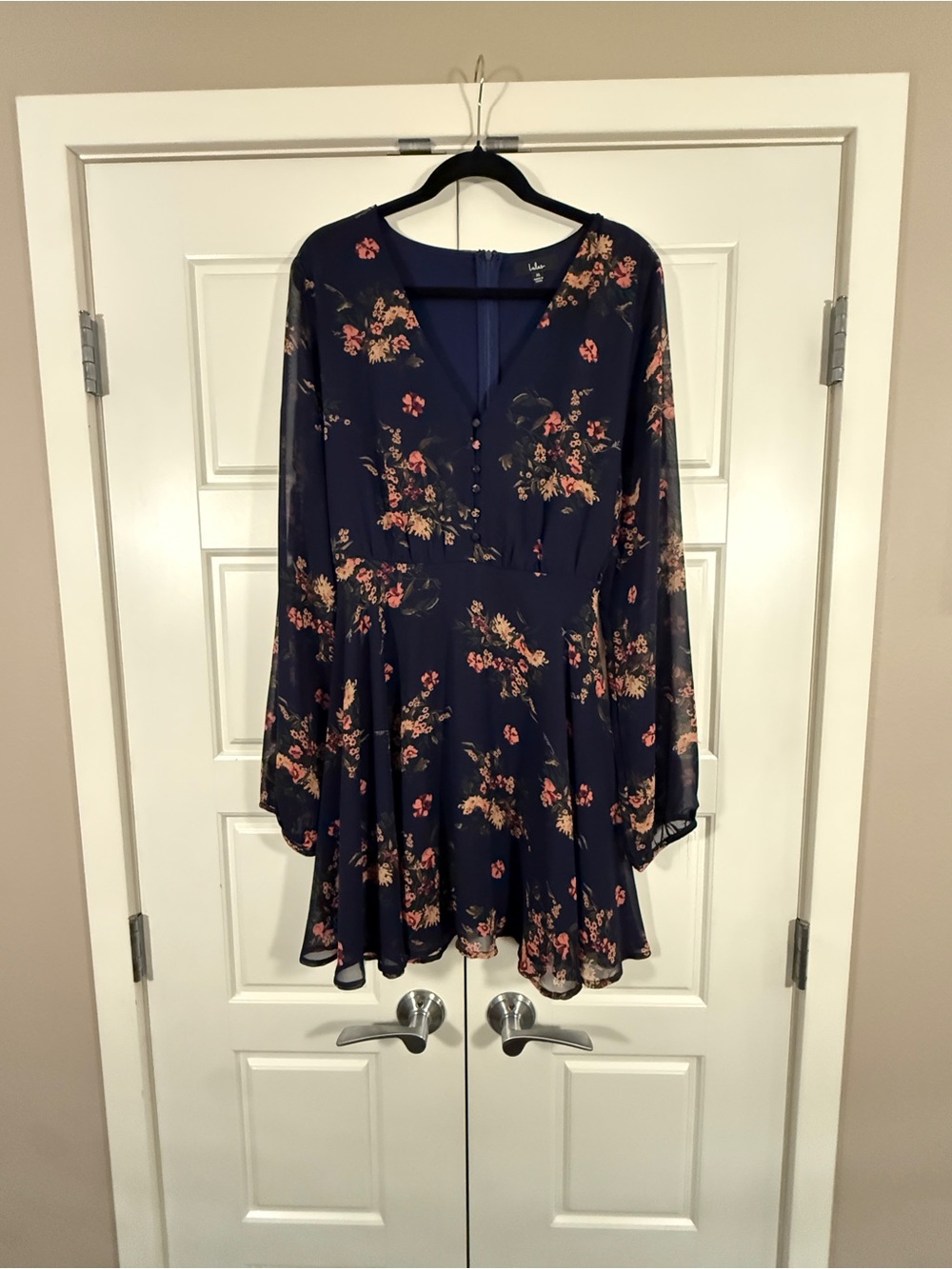 Lulu's Navy Floral Long-Sleeve V-Neck Dress